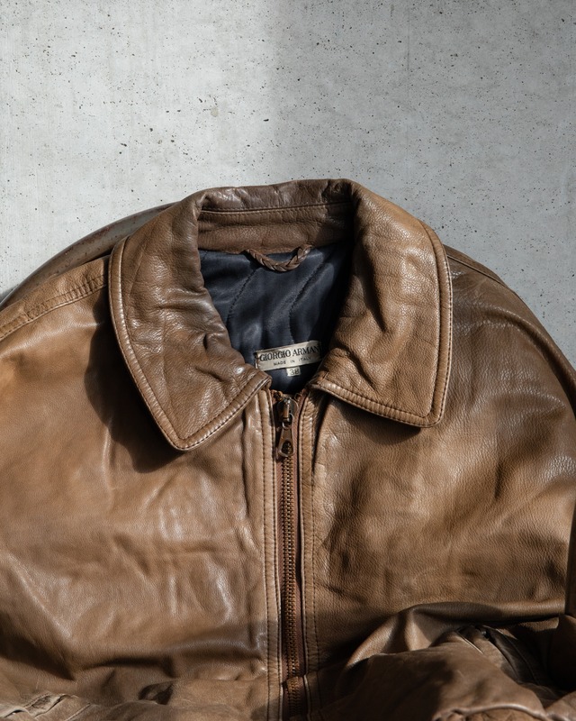 “GIORGIO ARMANI” leather zip jacket / quilted lining / Made in ITALY