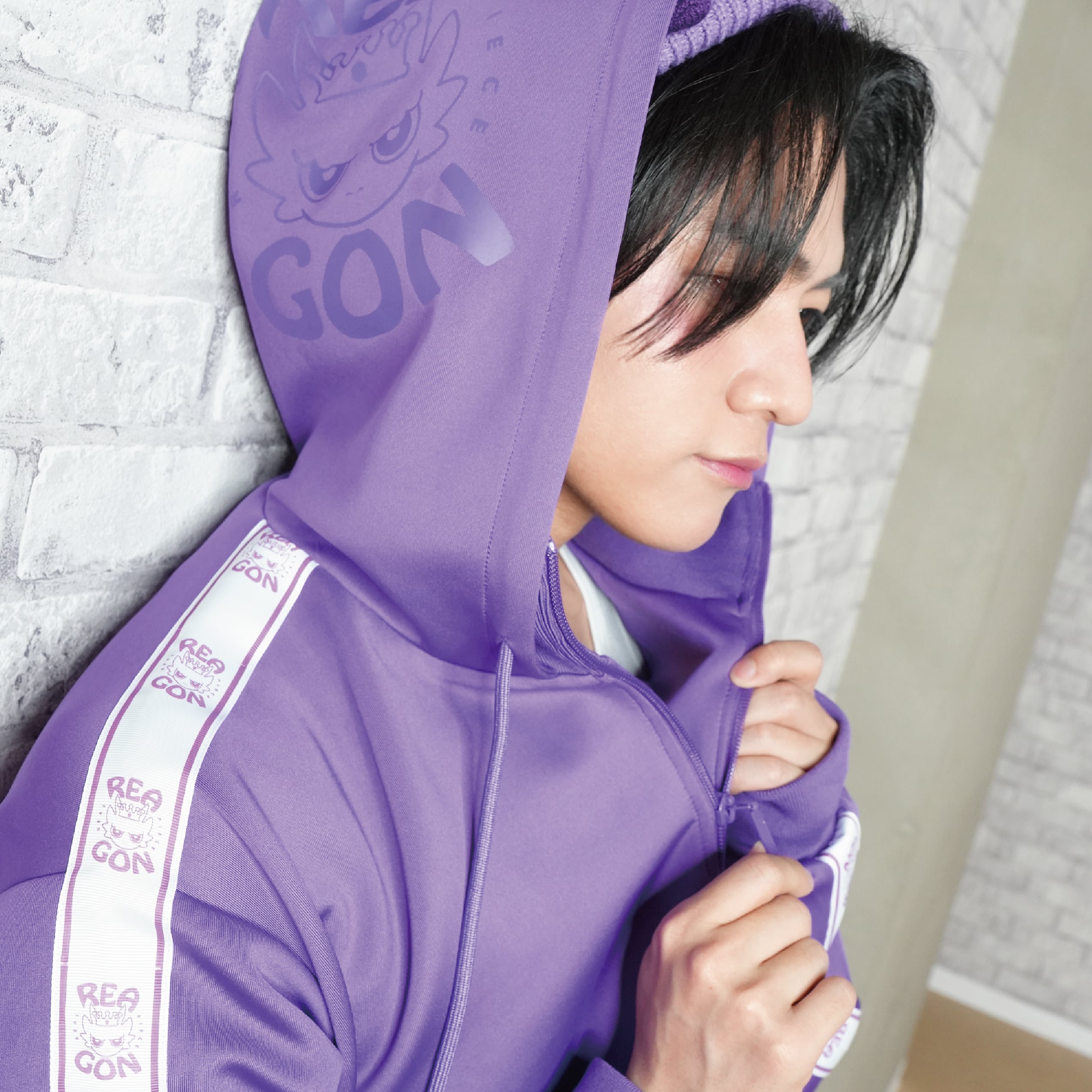 トッテナム・ホットスパー 紫 長袖 ジャージ Sサイズ トッテナム・ホットスパー 紫 長袖 ジャージ Sサイズ