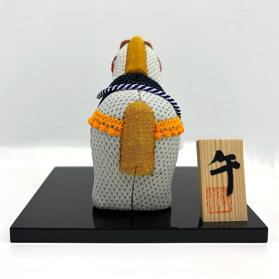 塩沢織物 干支 木目込み人形 午（2種類） | タクミクラフト｜新潟の