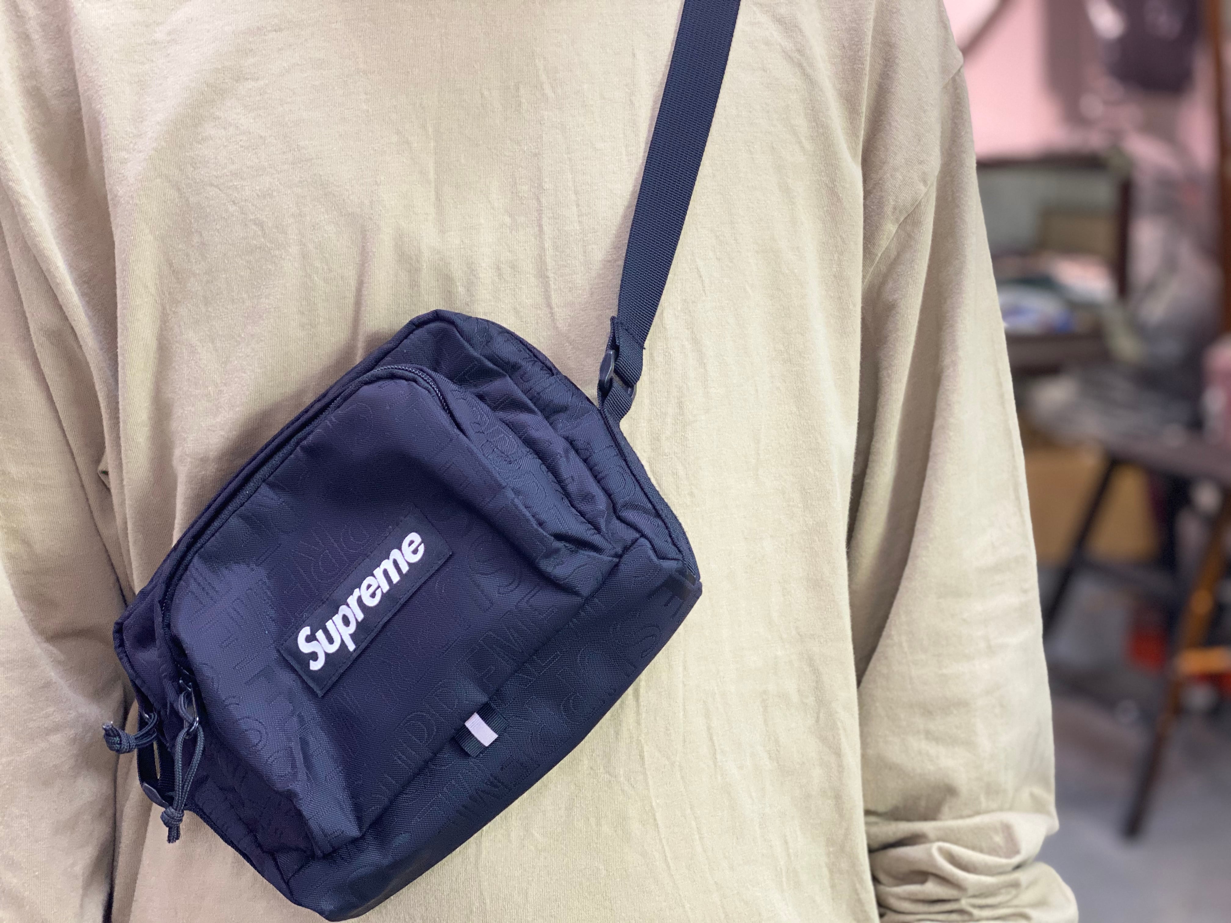 100%新品新作 Supreme - Supreme 19SS Shoulder Bag ブラックの通販 by