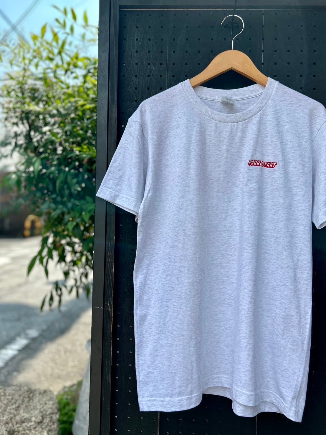 公園と、タルト 刺繍Tシャツ！！！ | parkandtart