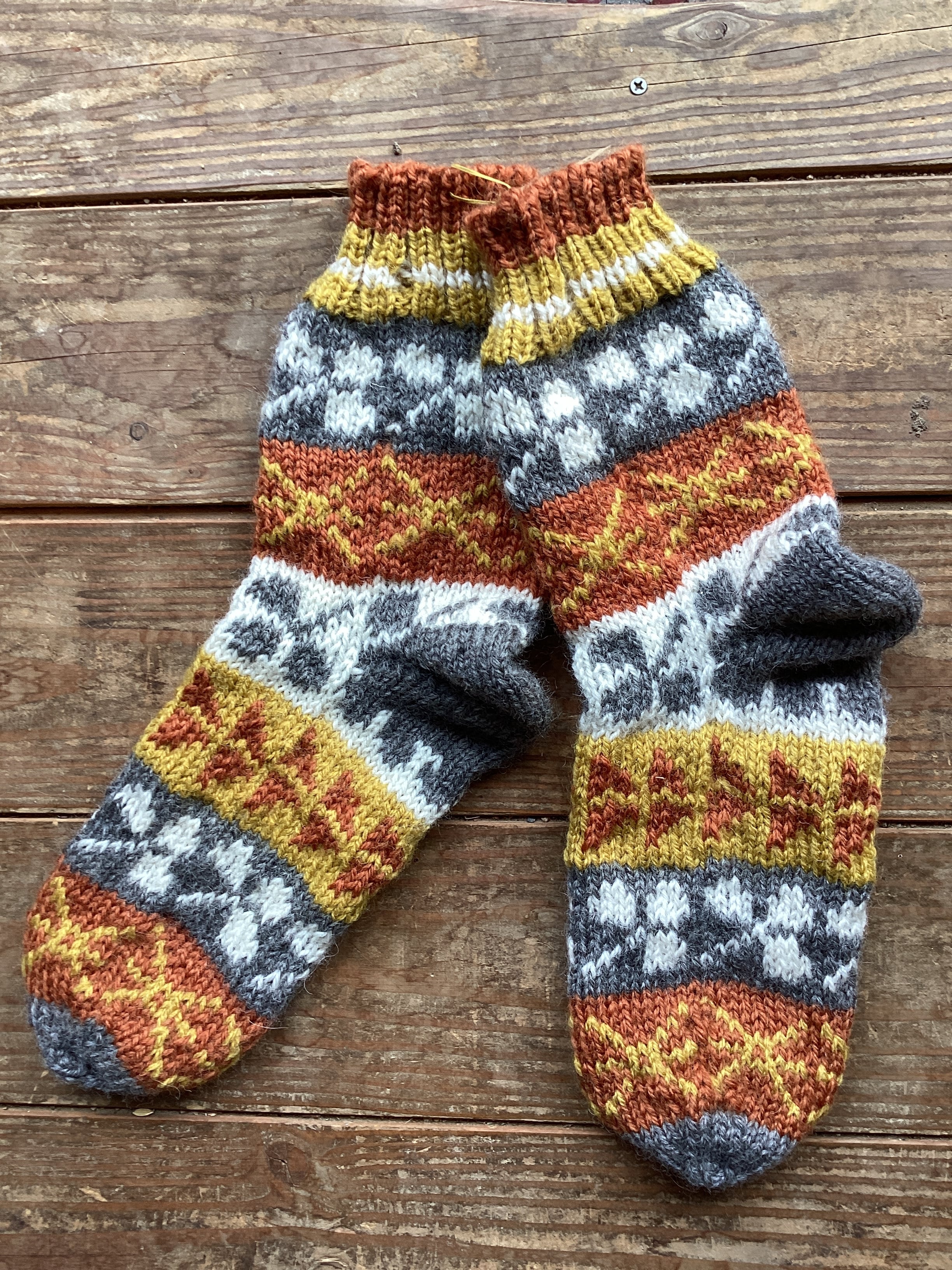 おばあちゃんの手編み靴下：オータムカラー mitikusaya