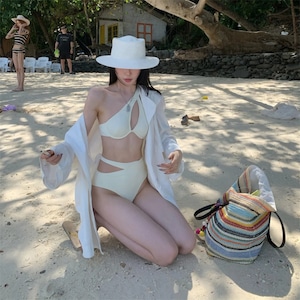 【2点セット】水着 ビキニ セクシー ワンショルダー 無地 ワイヤー入り ビーチ リゾート 温泉 DQ7-DP-A11036