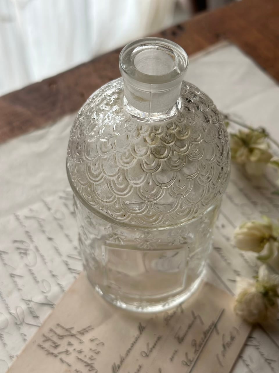 ゲランの香水瓶 パフュームボトル Guerlain ビーボトル | Brocante de