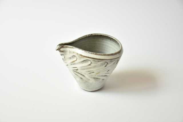 小代瑞穂窯 / 福田るい : しのぎ片口 酒器 草紋しのぎ 白