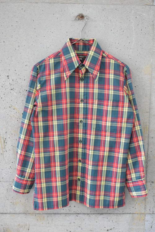 Pointed collar check shirt