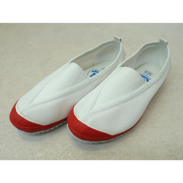 前山小学校　メッシュ体育シューズ　レッド