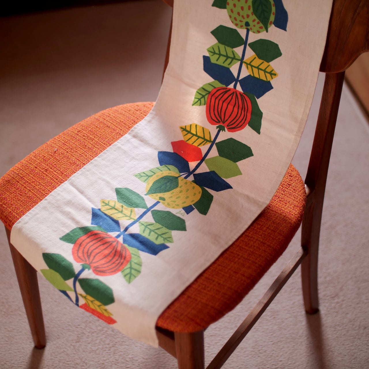 ヨブス Jobs［フルーツ柄のヴィンテージロングランナー］ | TORi