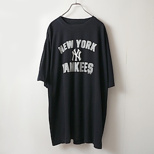 New York Yankees ヤンキース MLB プリント Tシャツ 古着 used