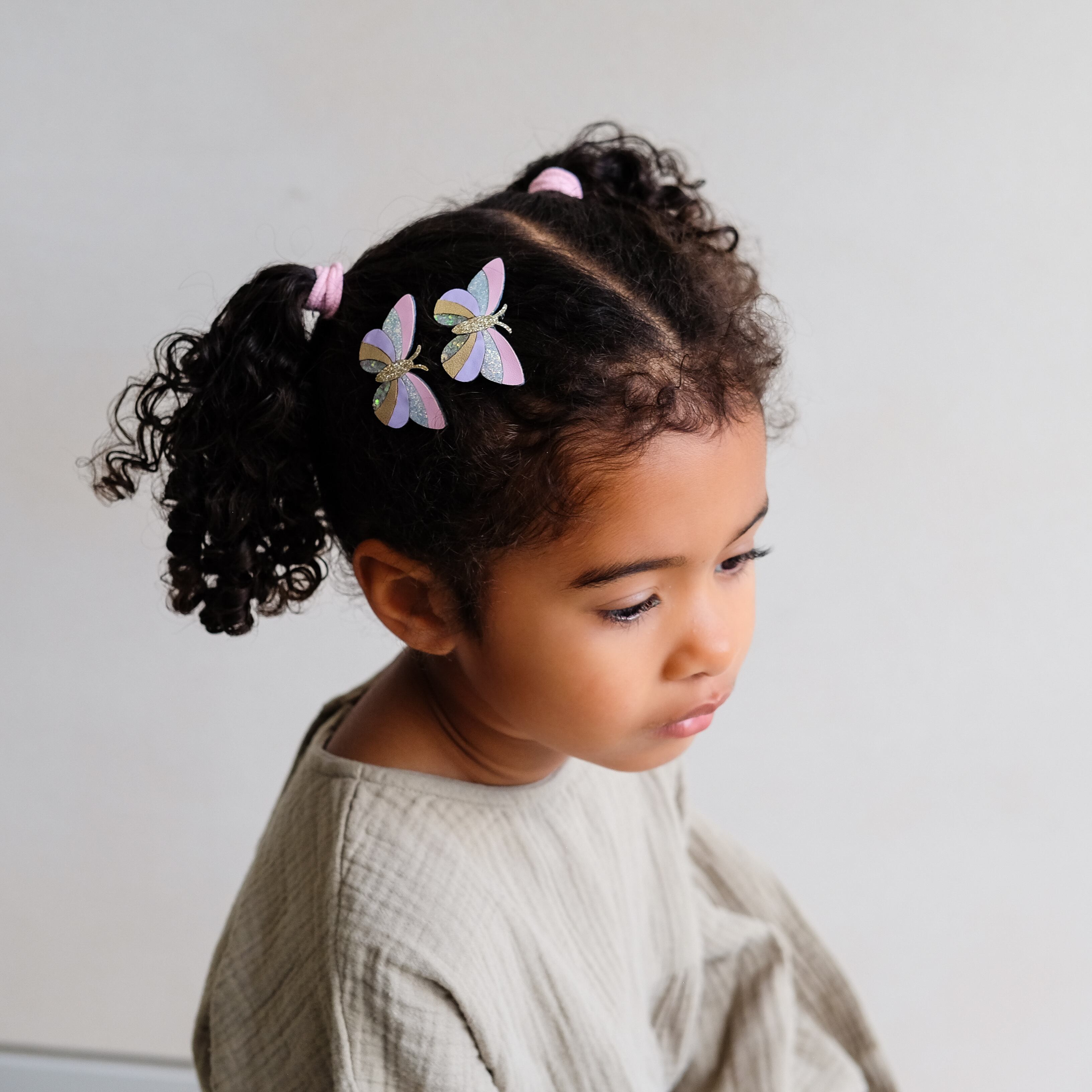 STRIPED BUTTERFLY CLIPS_182062 23