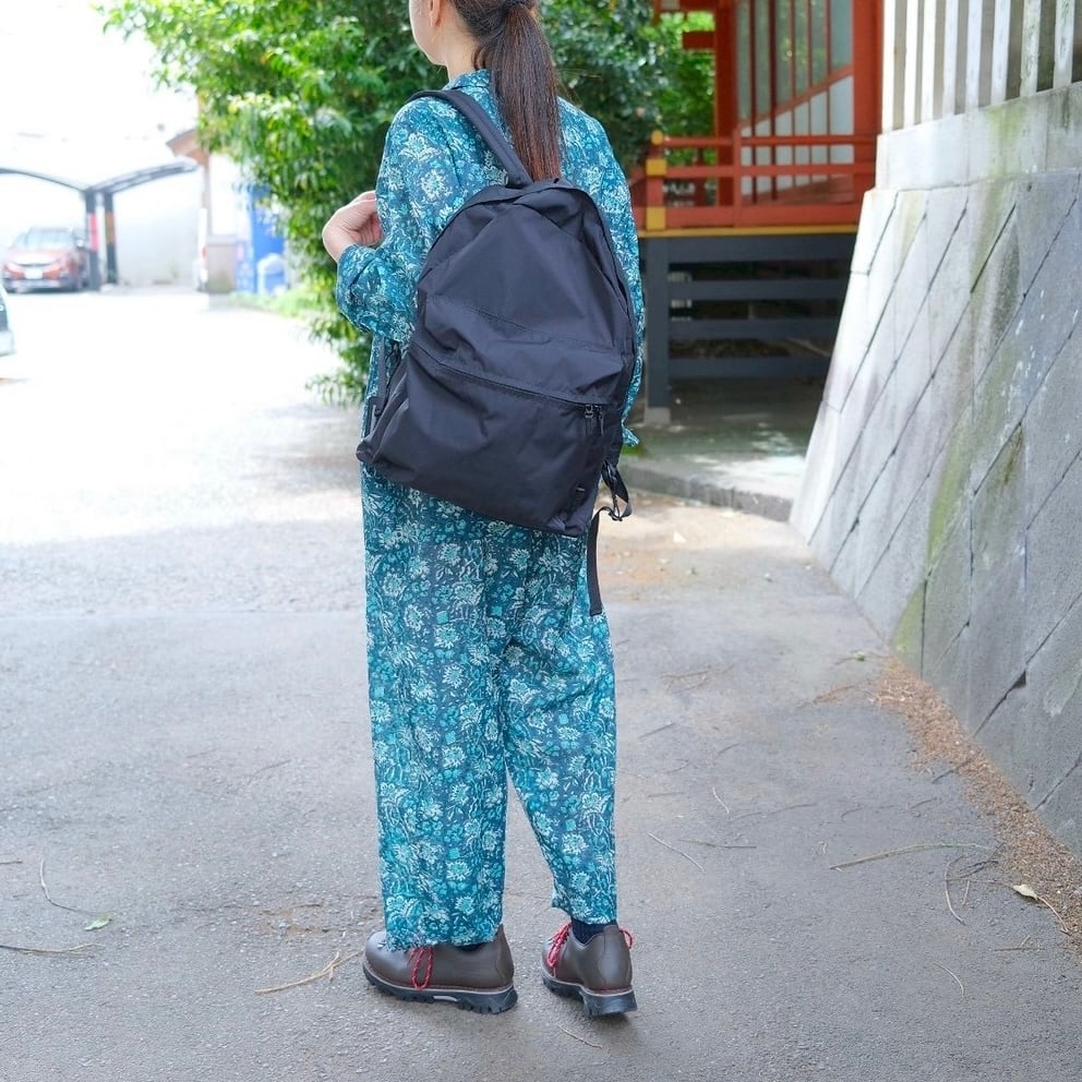 AMIACALVA(アミアカルヴァ) GABARDINE BACKPACK SINGLE POCKET BLACK F