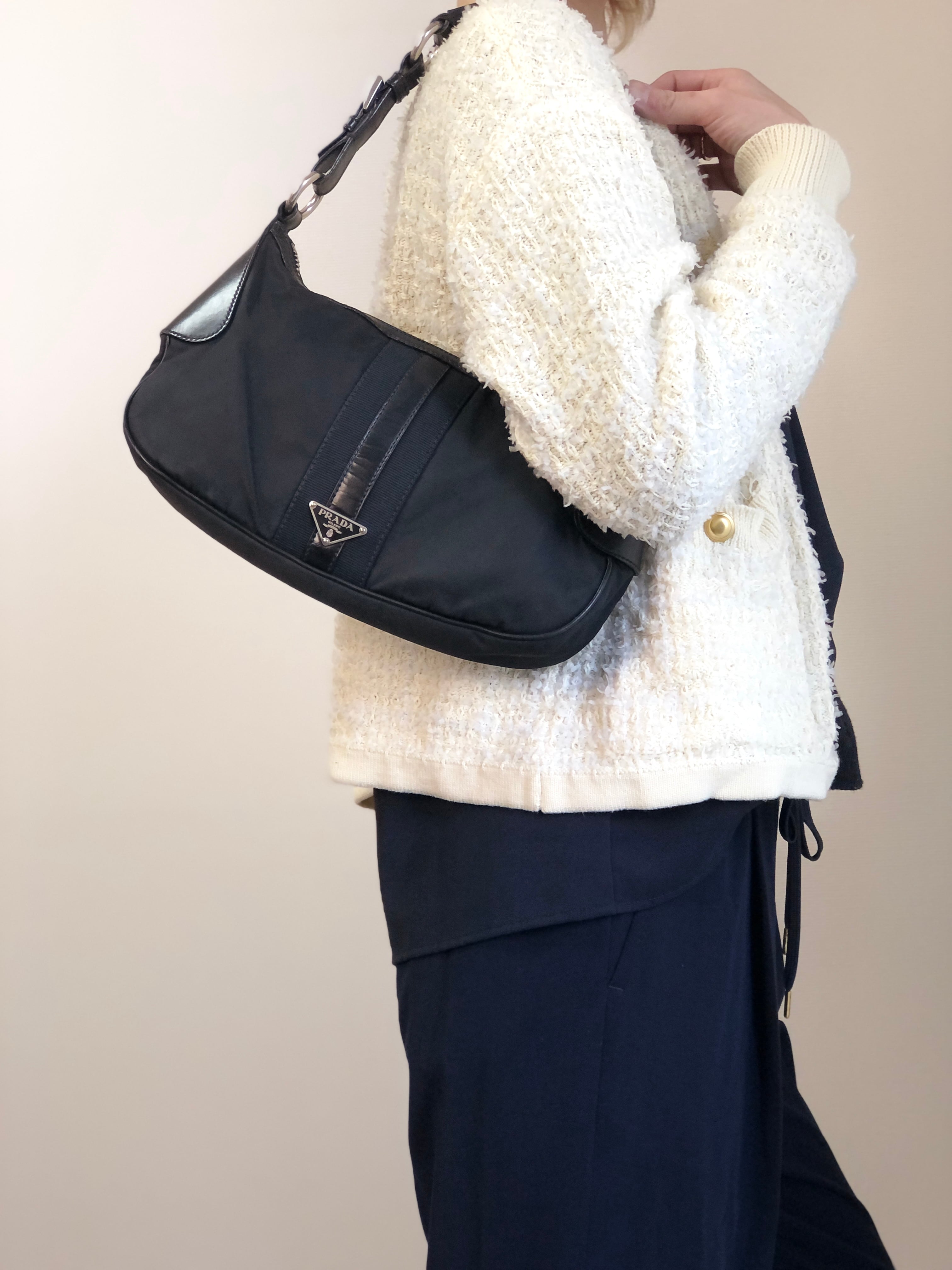 PRADA プラダ ショルダーバッグ ブラック トライアングルロゴ ナイロン セミショルダー vintage ヴィンテージ オールド prm6ap