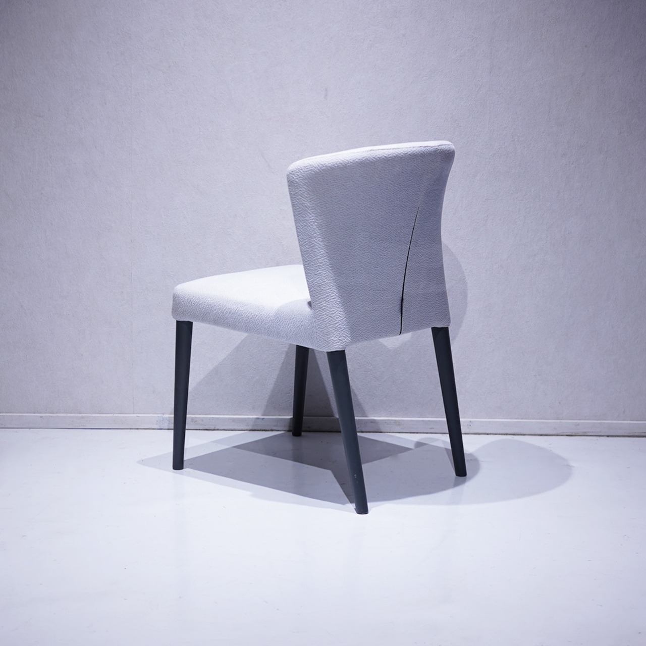 ligne roset ROSETCirco / モダン デザイナーズ チェア プロ仕上げ リーンロゼ ダイニングチェア ロゼチルコ / 関連:ボーコンセプト ウニコ