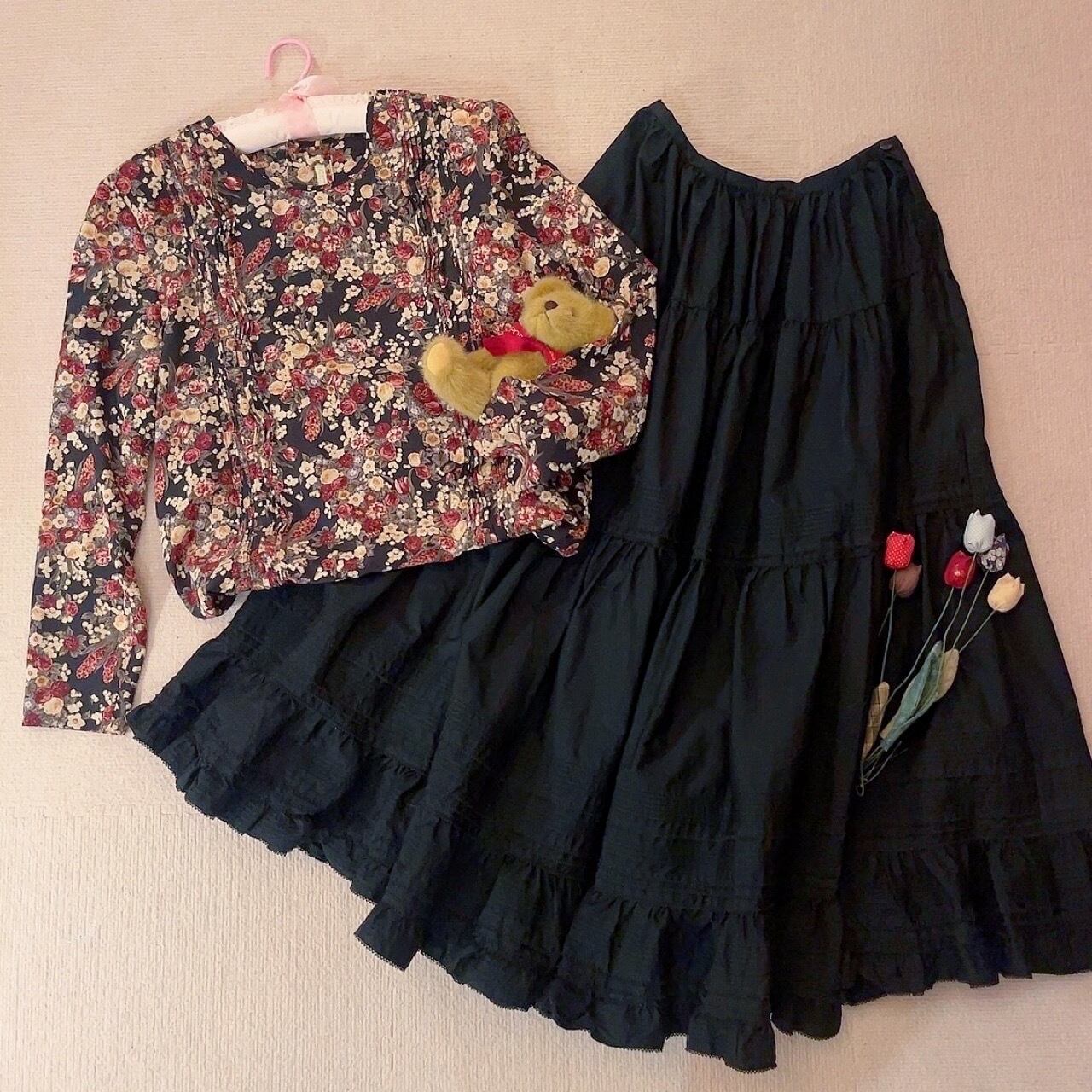 KETTY / rose flower pintuck blouse