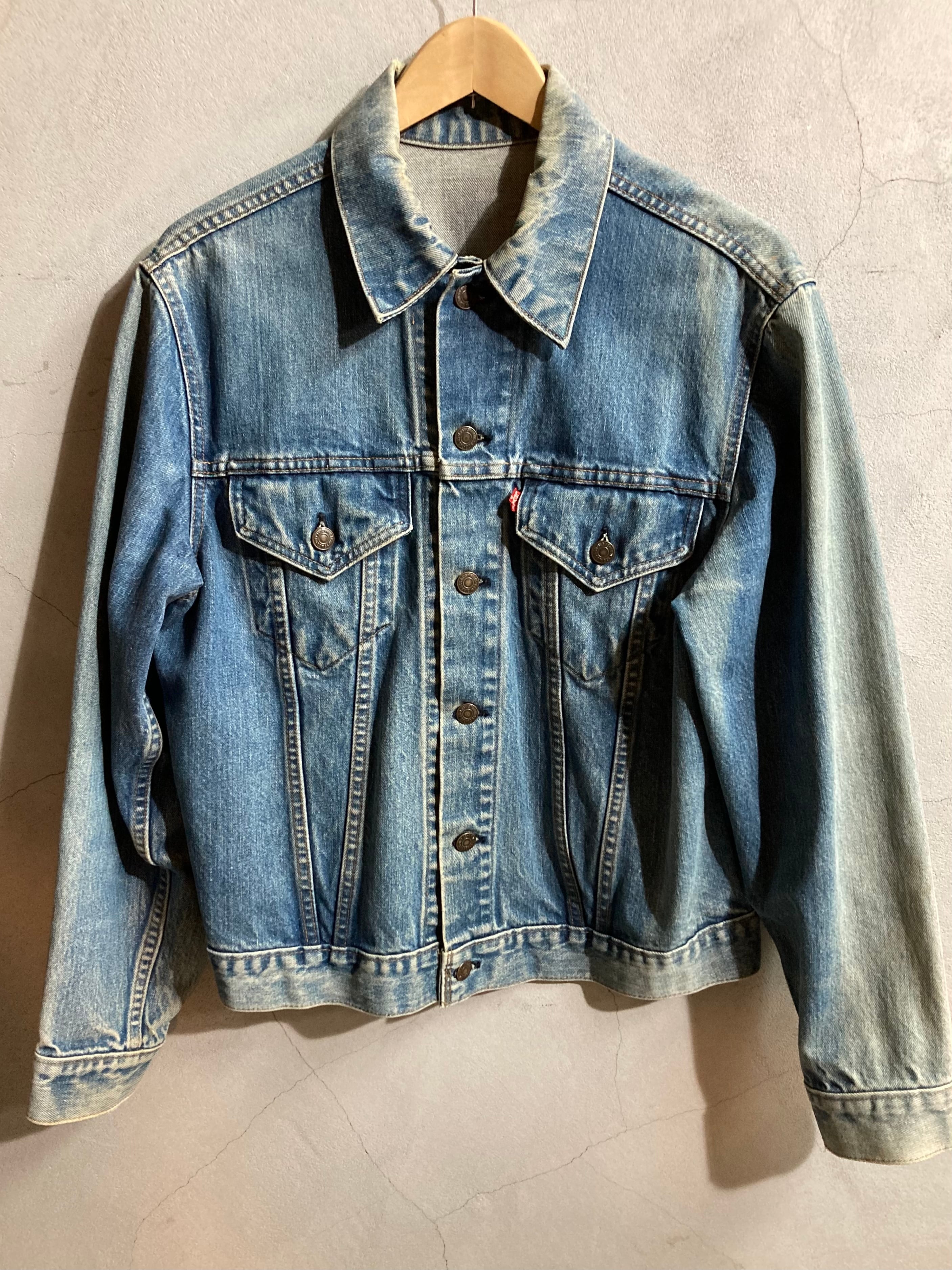 70s VINTAGE LEVIS DENIM JACKET (beady clothing)