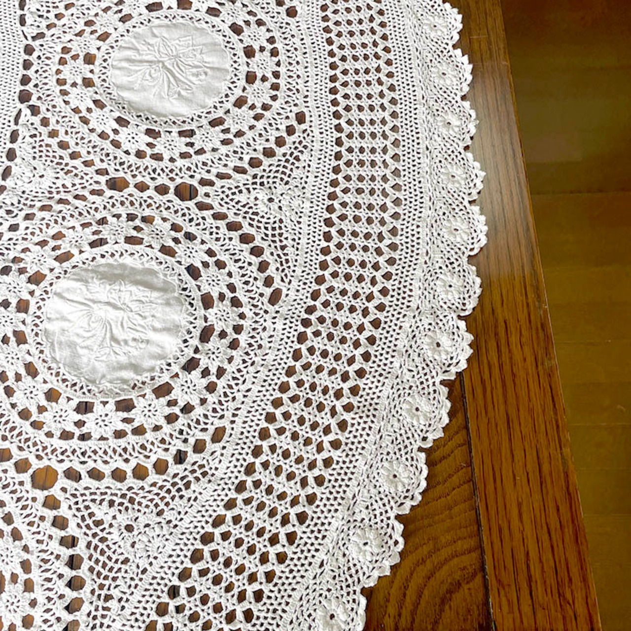 テーブルクロス　オーバル　白刺繍　白レース　フランスリネン 12cldu9