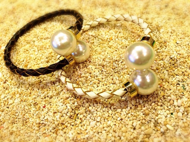 pearl&leather bangle