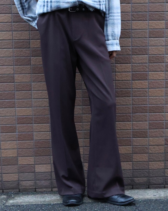 No-tuck straight brown slacks