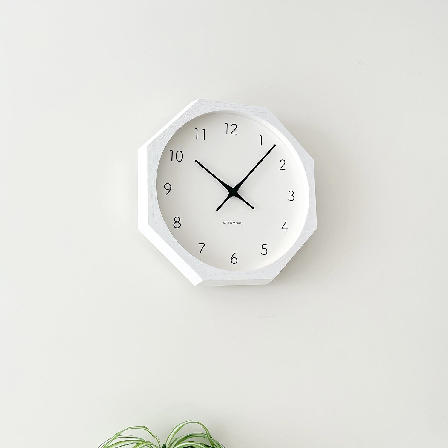 KATOMOKU muku clock 7 八角形 ホワイト km-60WH8 | 加藤木工株式会社