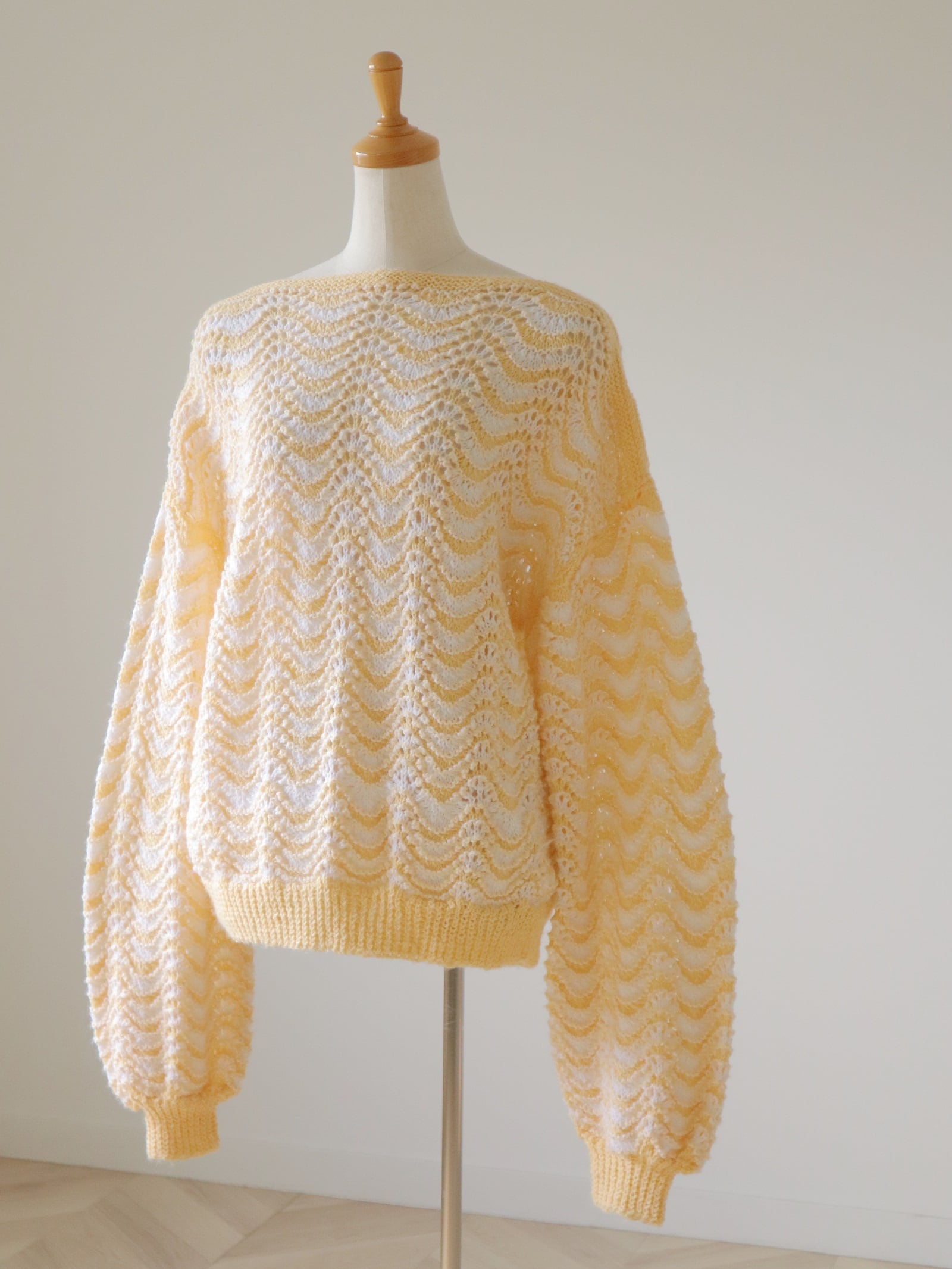 ●wave design crochet sweater