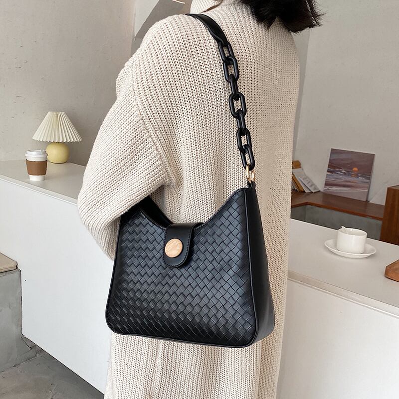 プレミアムセンスバッグ2020新しいトレンディなファッションレディースアンダーアームバッグインニッチデザインワイルドテクスチャショルダーバッグ Tiancai_Wing_Bag84017549477