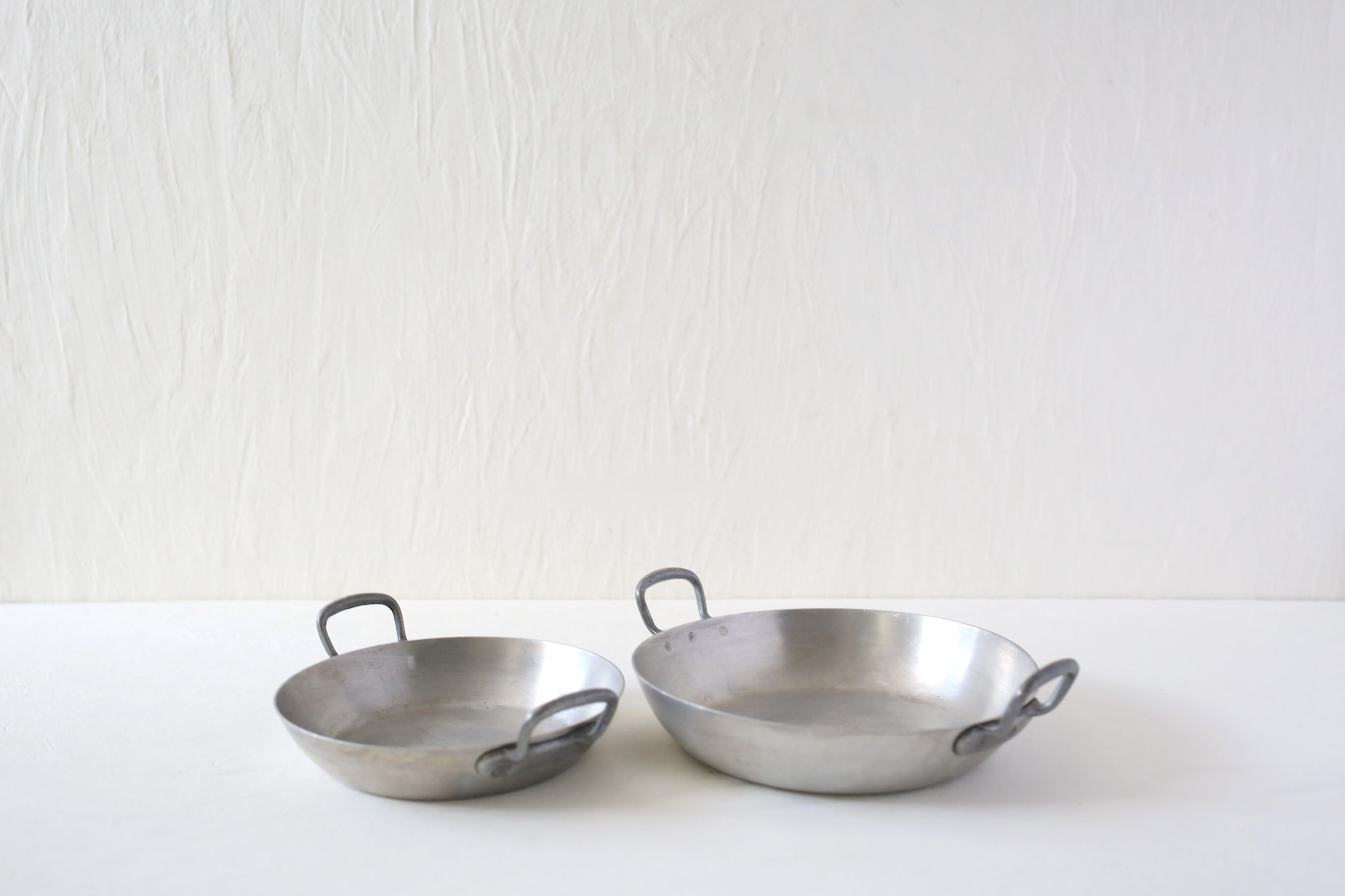 Tournus製 アルミ 平鍋 両手鍋 フランス アンティーク Tournus製 アルミ 平鍋 両手鍋 フランス アンティーク