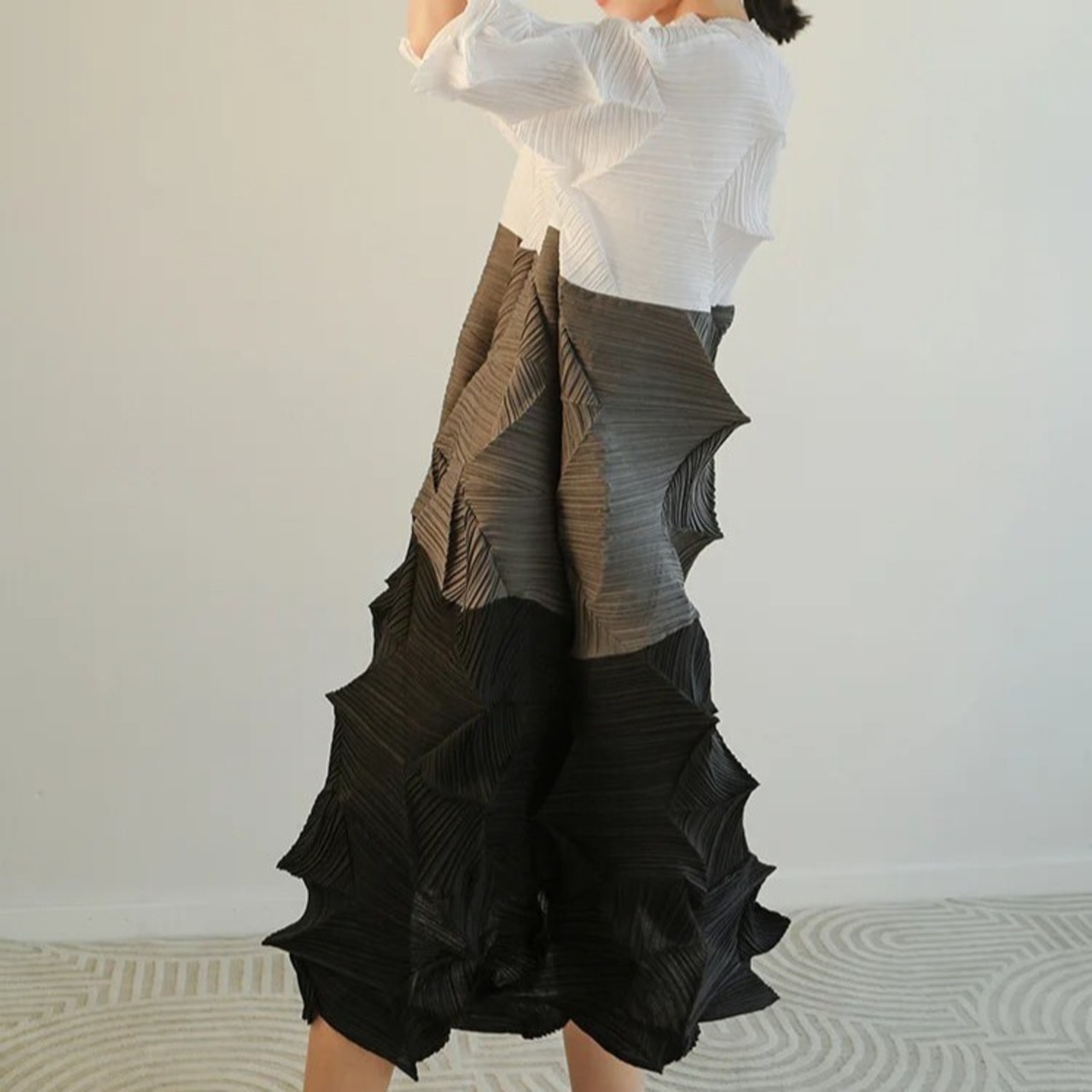 Irregular Pleated Pullover Dress / イレギュラー プリーツ プルオーバー ドレス ワンピース