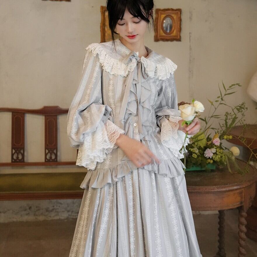 大人ゴシック 銀灰ストライプフリルセットアップ 気品ある長袖コーデ |WithU