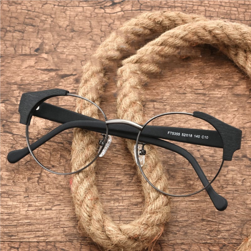 成田悠輔さん愛用品 丸四角メガネ XiT eyewear（エックスアイティ）「C