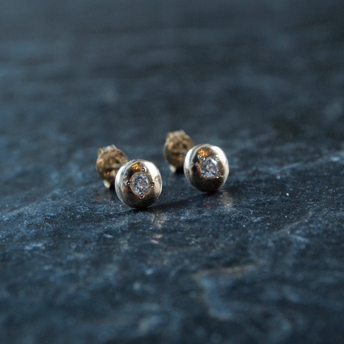 PISCES / "Amulet" Pierced Earrings - K10