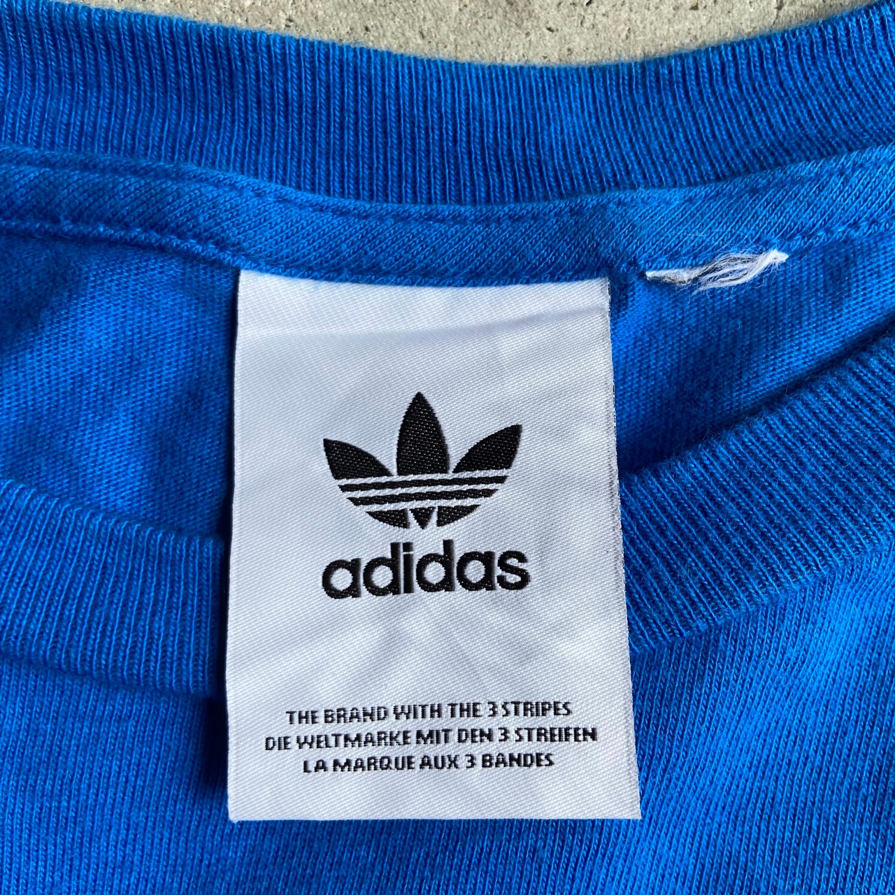 adidas アディダス トレフォイルロゴ ワンポイント刺繍 ライン Tシャツ 