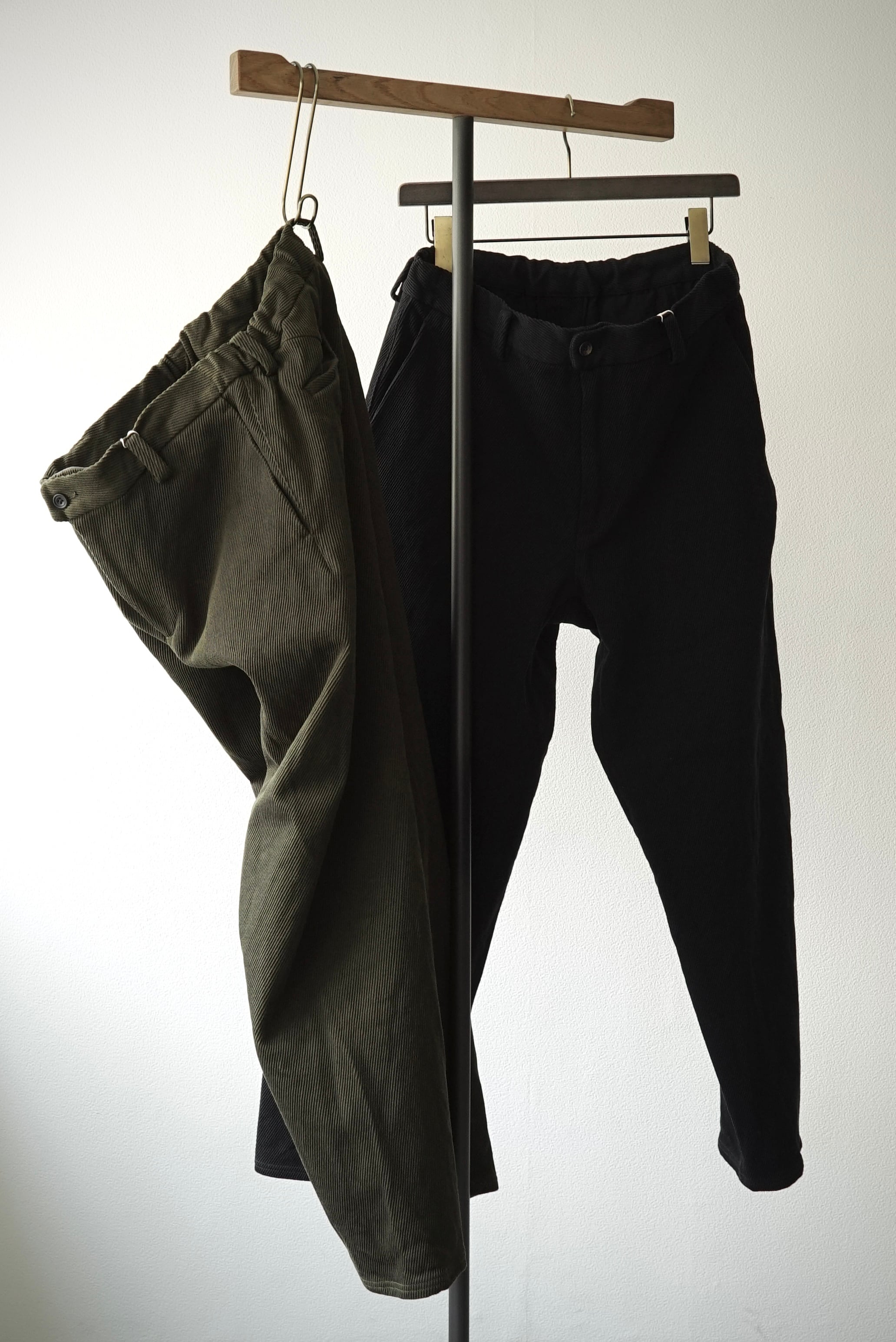Heavy Cotton Kersey / Loosey Trousers (ARMY GREEN) | C O L I N A Heavy Cotton Kersey / Loosey Trousers (ARMY GREEN) | C O L I N A
