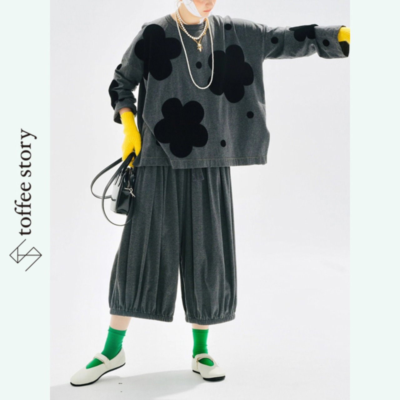 大きな花モチーフのグレートップス 《i0772》