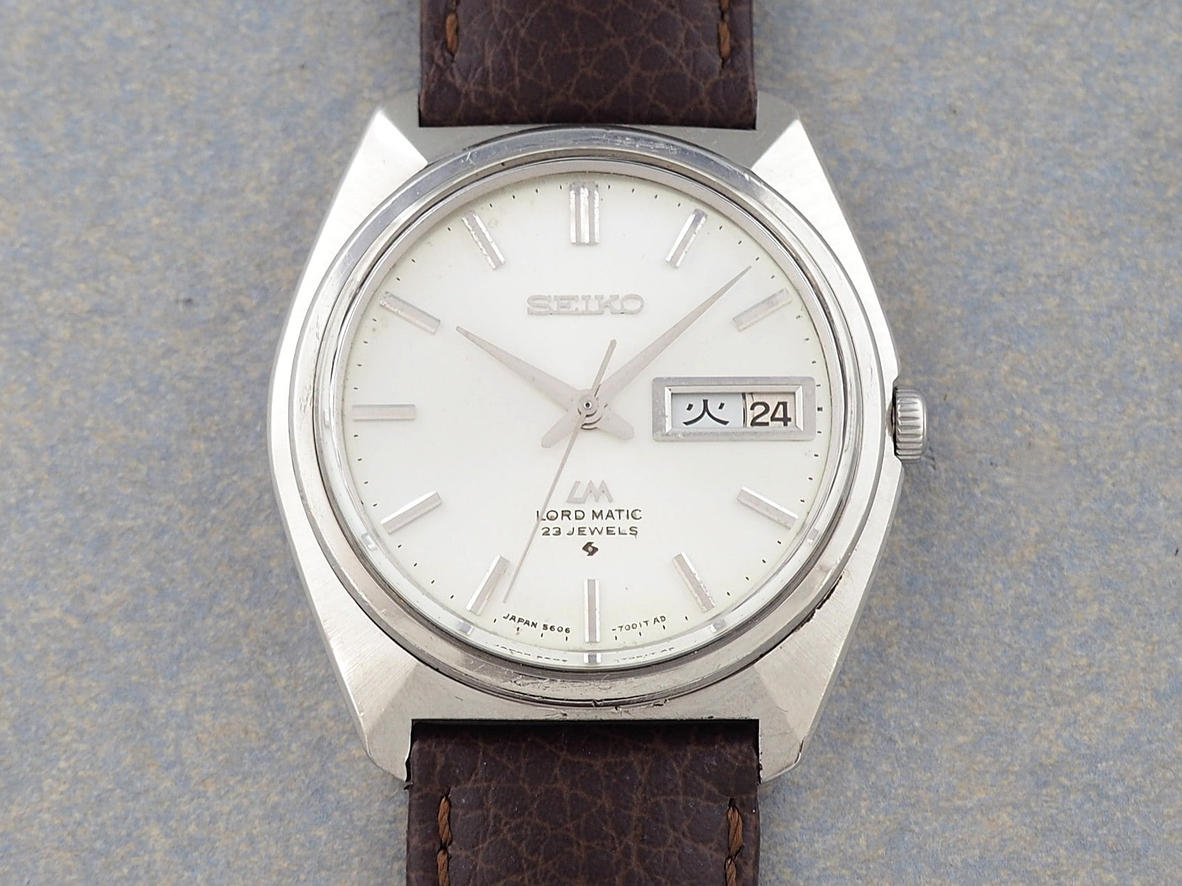 SEIKO | L o'clock