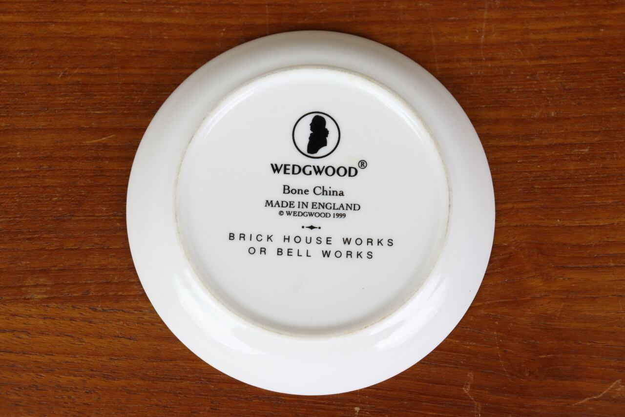 入手困難 ウェッジウッド プレート10cm ブリックハウスワークス 工場 小皿 絵皿 ブルー イギリス ヴィンテージ 陶磁器 WEDGWOOD  つ372-1