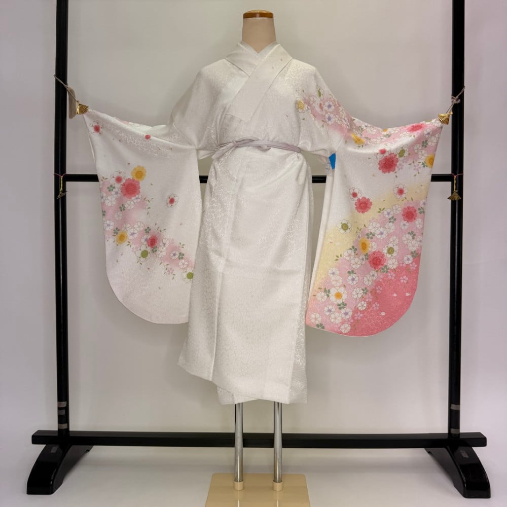 二尺袖 単品 卒業式着物 白 裄69cm Lサイズ 袴用着物 化繊 中古 5838