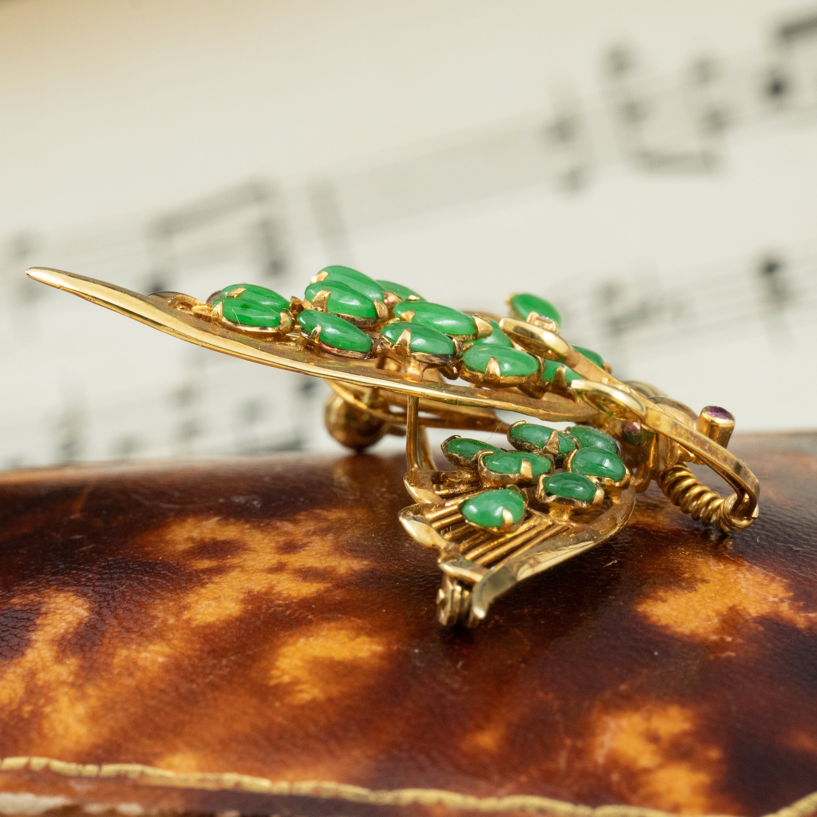 K18 昭和レトロ 蝶ブローチ 翡翠ダイヤルビー(ミニ鑑付) MOBR00035