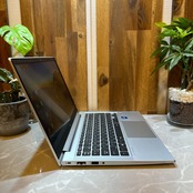 【極美品】2021年式 HP Elitebook 630 G9 第12世代Core i5 / メモリ16GB / SSD 256GB / 13.3インチ FHD ノートPC