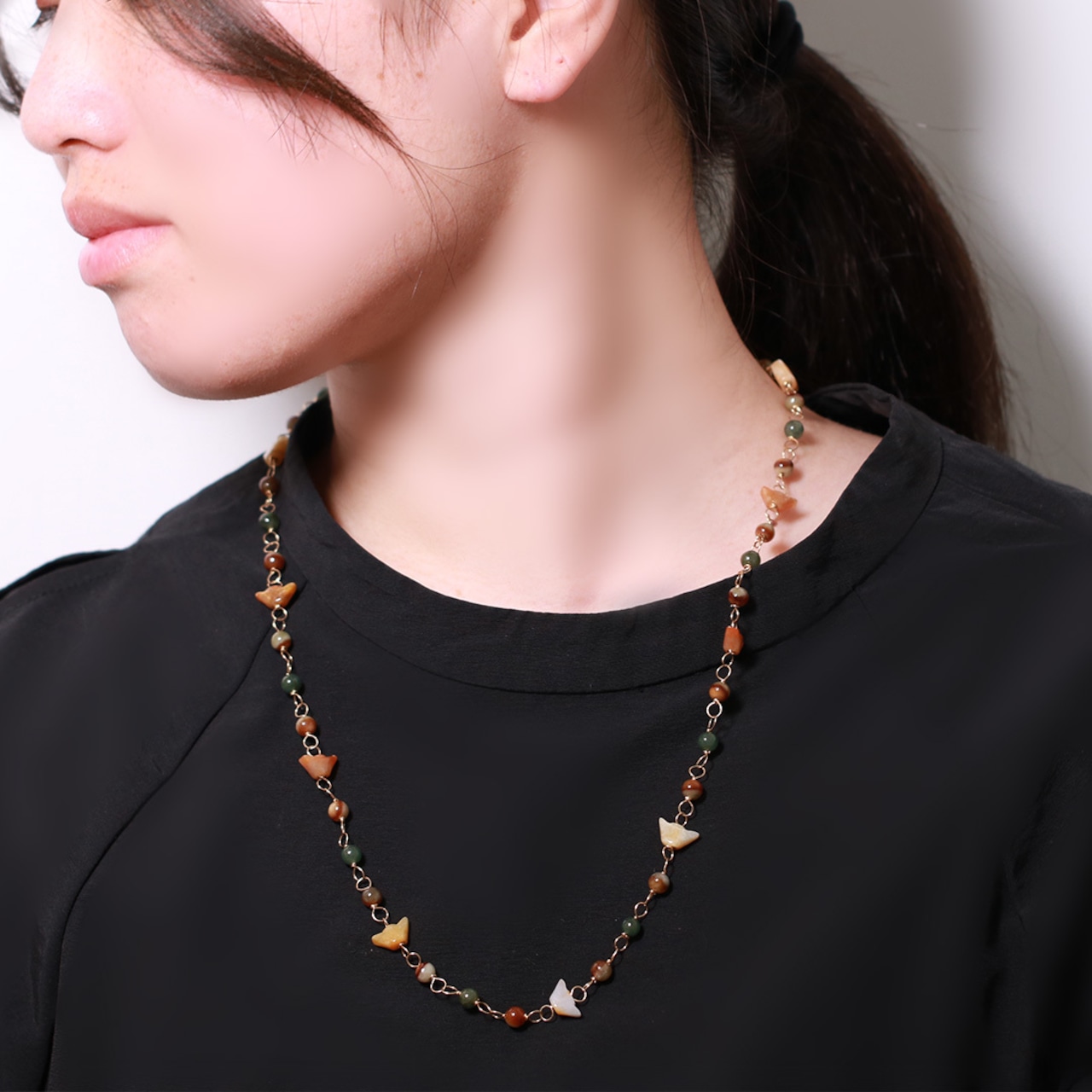 趣のあるデザインネックレス K14gf 希少色 翡翠 メガネ留め デザイン ネックレス 60cmA貨翡翠 jd_ne1009