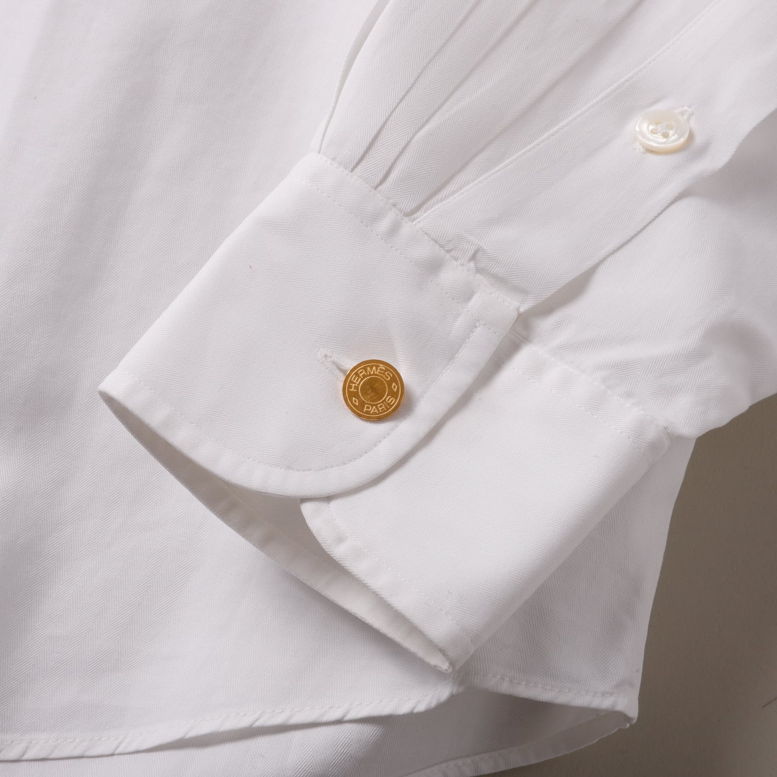 極美品✨HERMES エルメス　バルーズ　リネン　シャツ　ホワイト　36 定価15万】HERMES special B.D. cotton shirt made in France mint