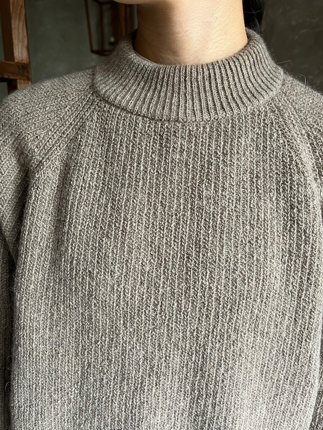 　MITTAN ｜無染色ローカシミヤセーター(原毛茶）