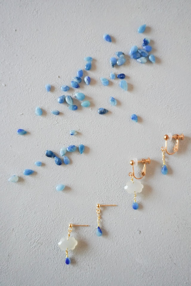 雲さんお天気イヤーアクセサリー　左右違いアシンメトリーデザイン　