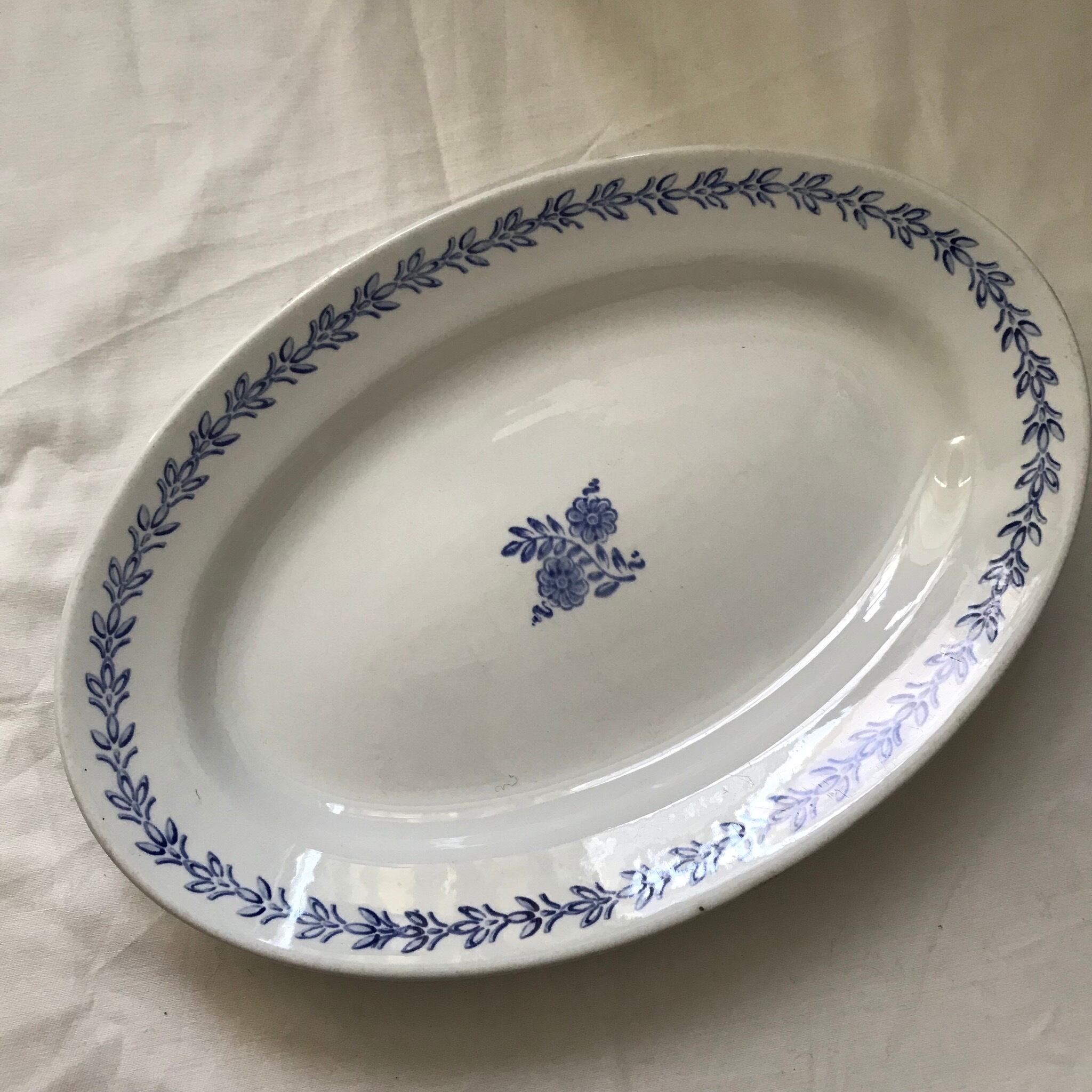 オールドアラビアの青い花のオーバルプレート