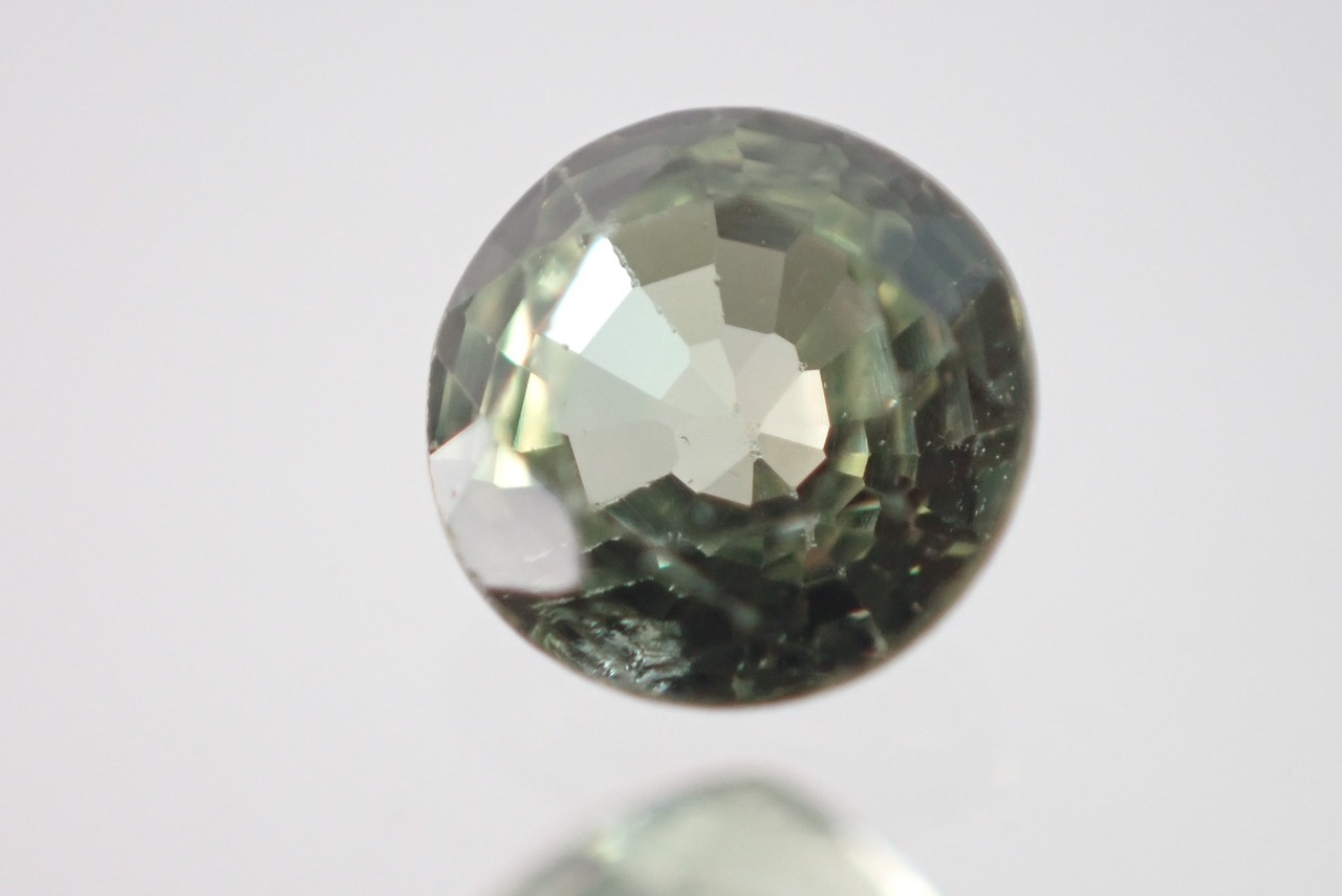 グリーンサファイア　0.41ct　[C1‐240]