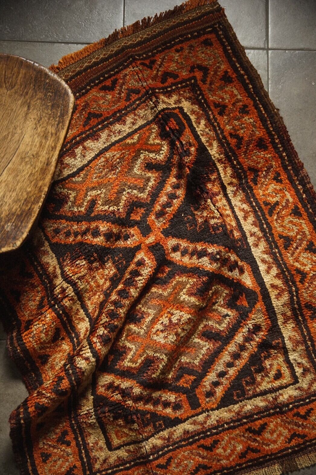 877 -Vintage Taimani rug | 手織りのヴィンテージラグ専門店 | Bahr