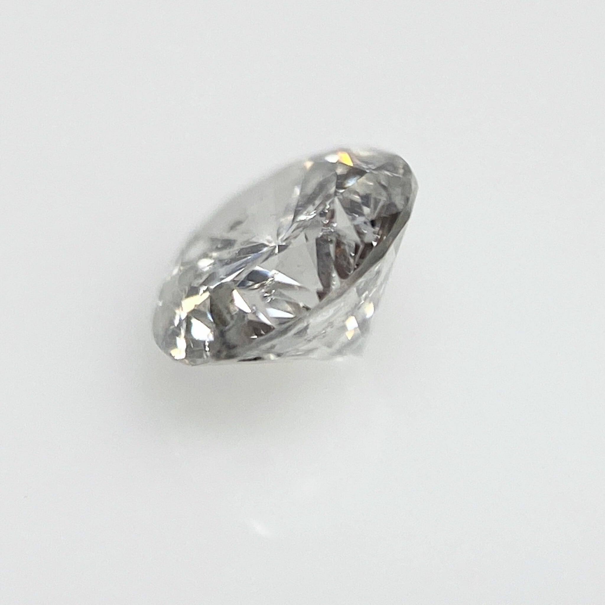 0.298ct H SI2 ラウンド 穴あき 天然ダイヤモンドルース | 小江戸stone