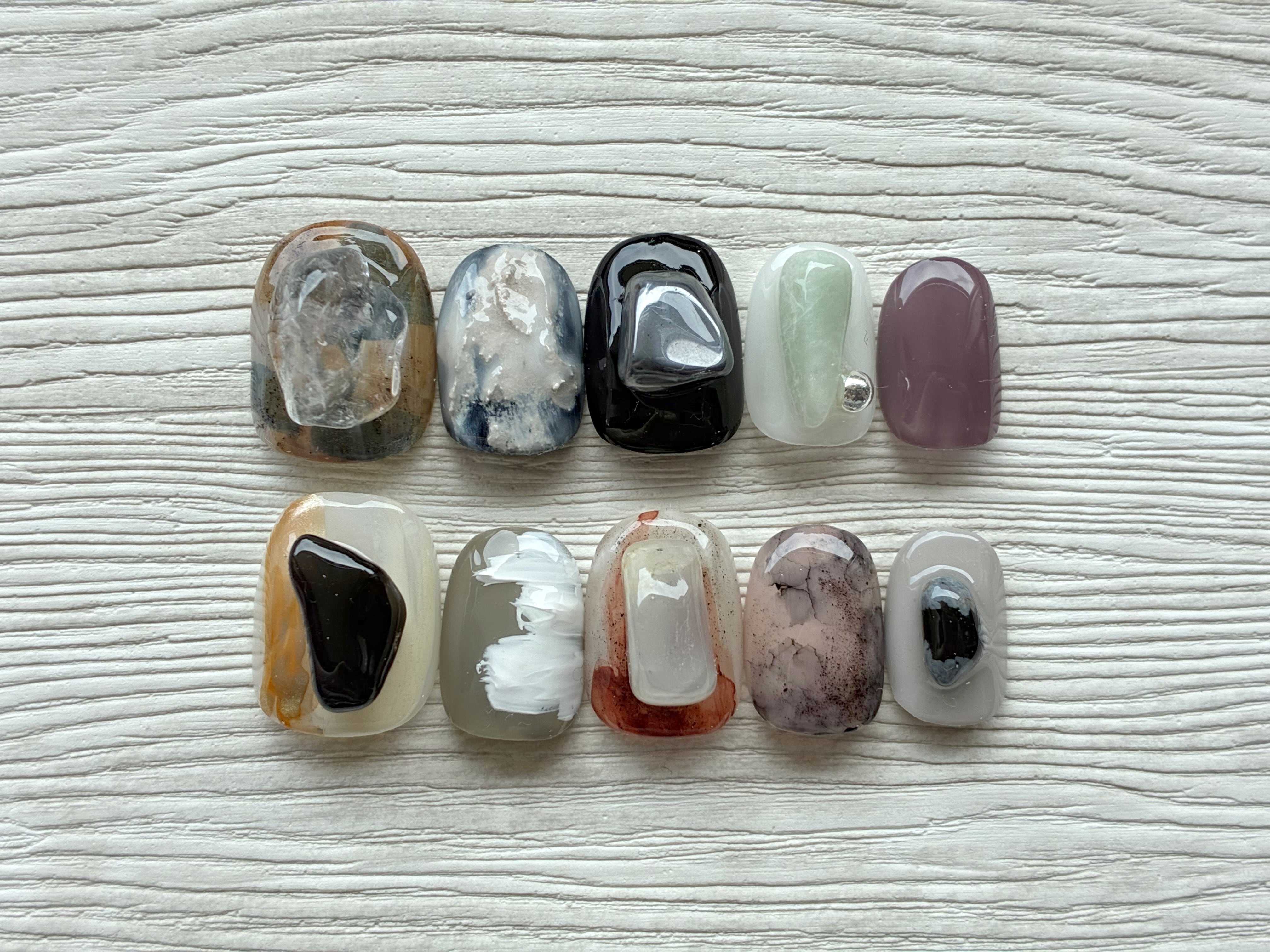 鉱物アートサンドピュアアシメトリーネイルチップ | embellir Nail