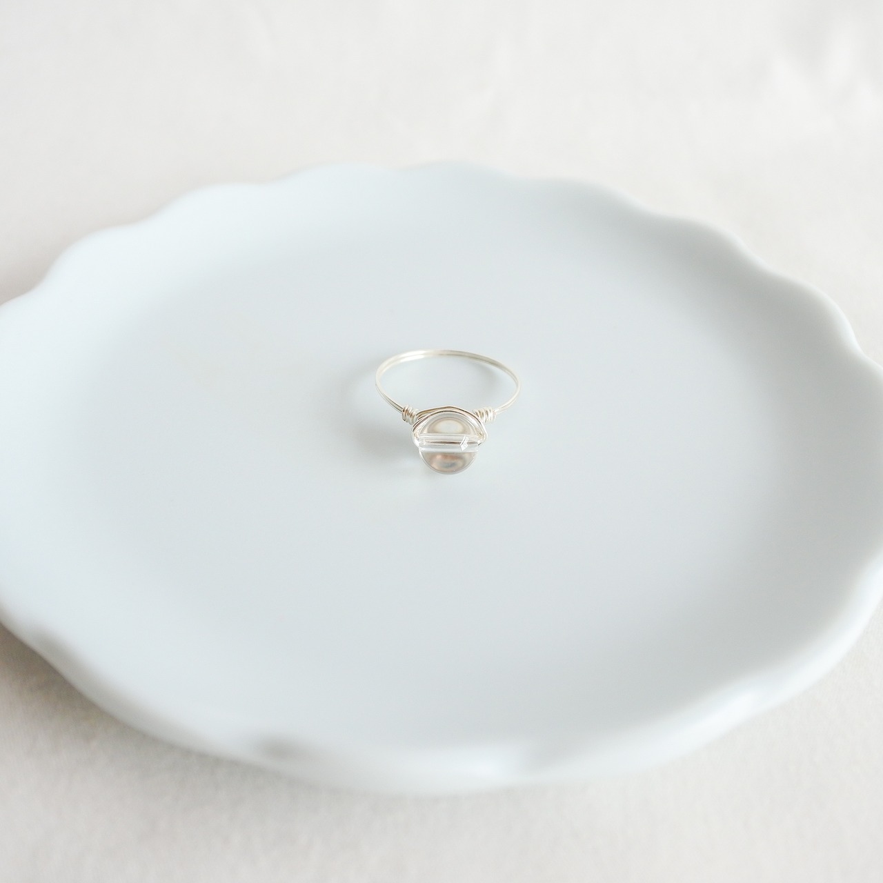水晶　こつぶ　シルバーの指輪