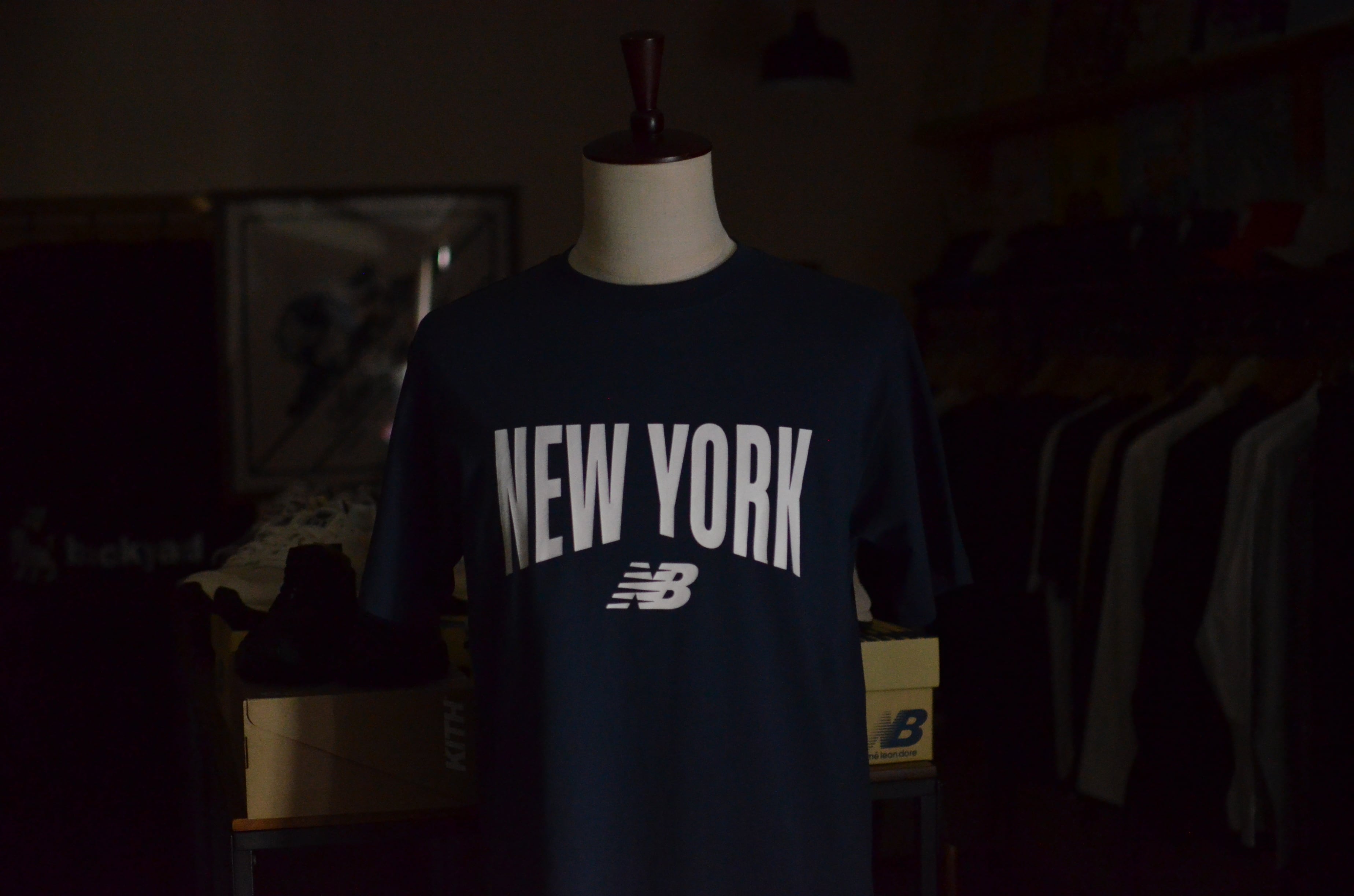 new balance TEE プレゼント付き