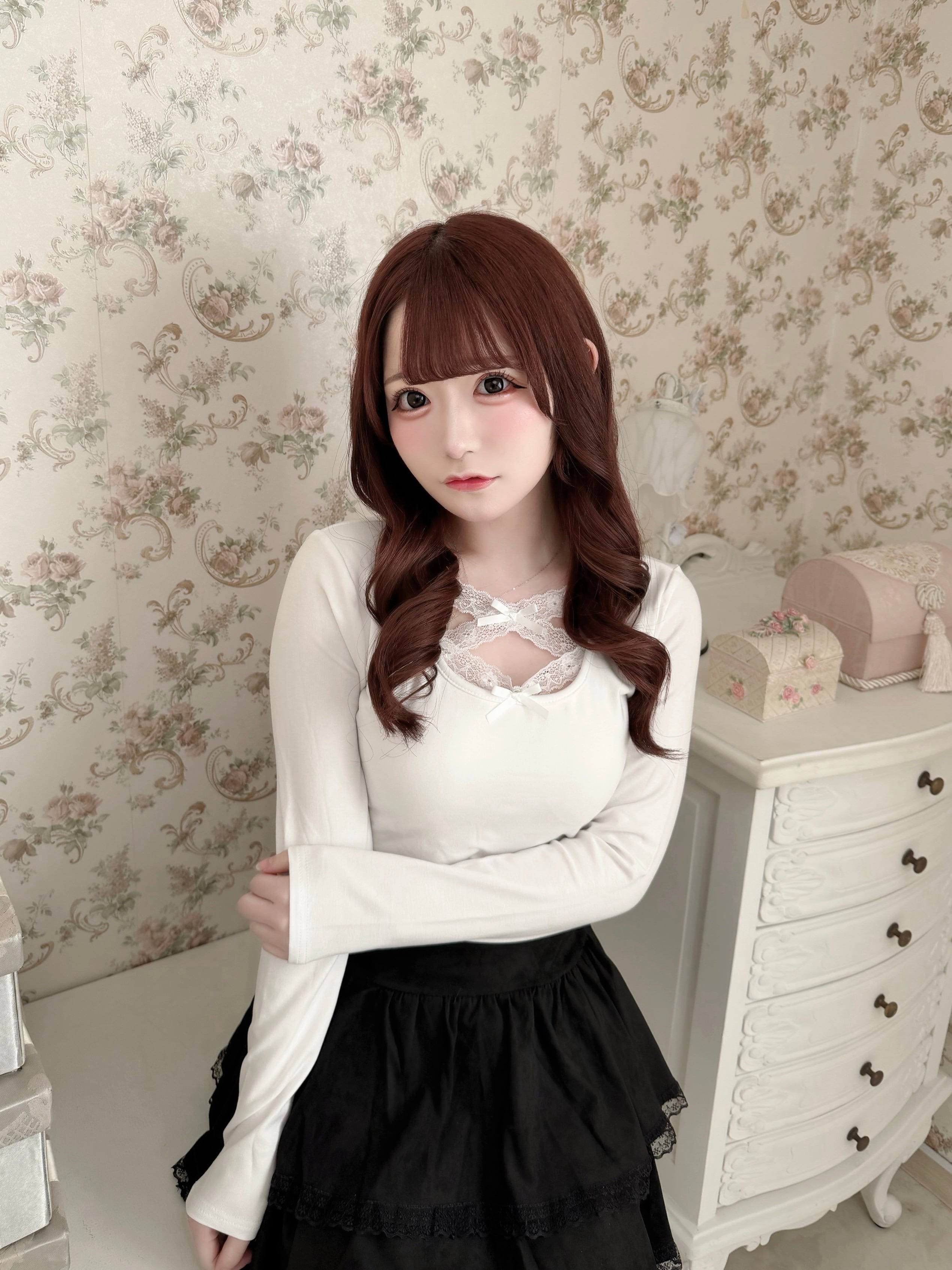 lace neck girly tops